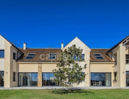 Vignette - Prestige - A vendre, propriété LE VAL SAINT GERMAIN (91), 21 pièces, piscine, hammam, ascenseur, garage 11 véhicules... Terrain de 9231m²