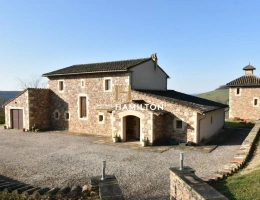 Vignette - Touristique - Maison et dépendances