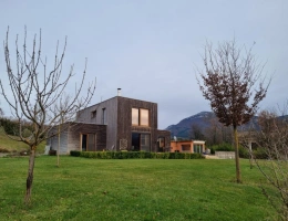 Vignette - Rural - Maison ossature bois avec piscine et étang