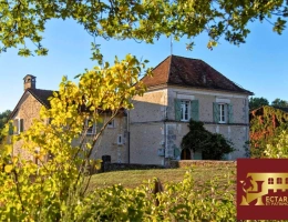 Vignette - Prestige - Domaine de 41 hectares, maison de maître et installations équestres en Périgord Vert