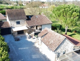 Vignette - Touristique - Maison et dépendances