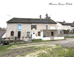 Vignette - Touristique - Ensemble immobilier composé de 2 maisons accolées sur beau terrain de plus de 900 m² à Provins