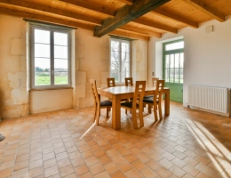 Vignette - Equestrian - Propriete à vendre 7 pièces- 227 m² habitables - proche de SAINT JEAN D'ANGELY (17) 19 000 m² de terrain