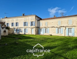 Vignette - Touristique - Propriété à vendre 7 pièces SAINT PARDOULT (17) sur plus de 2 hectares de terrain