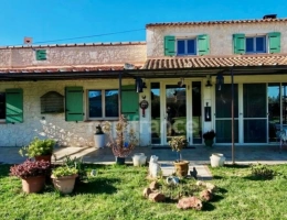 Vignette - Touristique - Propriete à vendre 5 pièces ARLES (13)