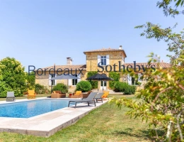 Vignette - Prestige - BORDEAUX 20MN - ENTRE-DEUX-MERS - SOMPTUEUSE PROPRIÉTÉ XVIII° - 1,6 HA - PISCINE - DÉPENDANCES