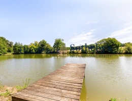 Vignette - Prestige - BORDEAUX 25MN – EXCEPTIONNEL DOMAINE PRIVÉ 20 HECTARES – ÉTANGS – CHÂTEAU PRINCIPAL ET DÉPENDANCES