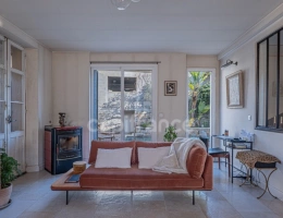 Vignette - Prestigious - Mougins Centre Tournamy / à vendre Propriété atypique avec dépendance, piscine et double garage