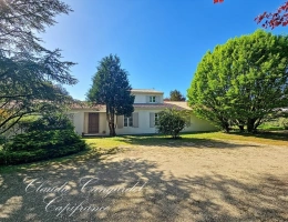 Vignette - Prestige - Magnifique propriété de 7 pièces alliant espace, élégance et cadre verdoyant à seulement 10' de LA ROCHELLE