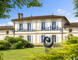 Vignette - Prestige - BORDEAUX 35 MINUTES - SOMPTUEUSE PROPRIÉTÉ DE MAÎTRE XVIII° - 6 HECTARES - DÉPENDANCES - PISCINE