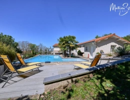 Vignette - Rurale - Propriété exceptionnelle à VALEILLE (42) avec parc agréamenté d'une piscine à débordement