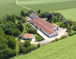 Vignette - Agricole - MONTDAUPHIN (77) à vendre ensemble immobilier composé de deux maisons, de 2 bâtiments industriels sur un terrain de  de 2 hectares