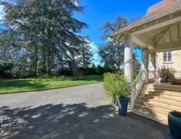 Vignette - Prestige - Propriete à vendre 13 pièces proche de SAINT SYMPHORIEN SUR COISE (69) de 525m² sur un parc classé de 5800 m²