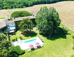 Vignette - Équestre - Propriété de 18 hectares avec vue dominante, maison de maître et gites - superbe potentiel  !