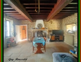 Vignette - Rurale - PROPRIETE A VENDRE FAITE D'UNE MAISON, D'UNE GRANGE, D'UN GRAND TERRAIN
