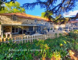Vignette - Tourist - Charming residence with gîte and swimming pool in the Périgord Noir
