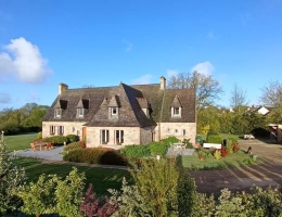 Vignette - Équestre - Maison en pierre