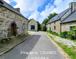 Vignette - Tourist - Propriéte - Maison d'habitation avec deux gites d'étape - chambres d'hôtes - ROSNOEN (29)