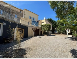 Vignette - Touristique - Exclusivité - Propriété comprenant maison d'habitation, 2 studios, 1 gîte, 1 love room avec piscine et garage - Roujan (34320)