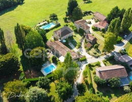 Vignette - Touristique - Domaine en hameau privé avec activité touristique - Cadre d’exception entre Lot et Dordogne