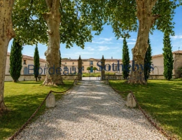 Vignette - Prestige - BORDEAUX 35MN - SOMPTUEUSE CHARTREUSE XVIII° ET SA PROPRIÉTÉ DU XV° - 4,5 HECTARES - DÉPENDANCES