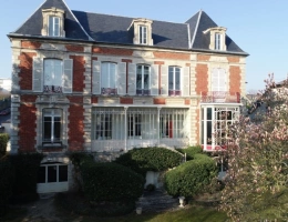 Vignette - Prestigious - Aisne department (02), Château-Thierry town center, 1850 residence with 600 m² of living space and a