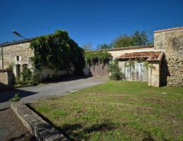 Vignette - Rurale - Corps de Ferme avec plusieurs maisons et nombreuses dépendances