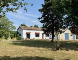 Vignette - Prestige - Charmante maison de village rénovée avec grange et jardins paysagers