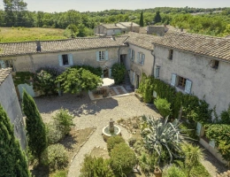 Vignette - Rural - Stone farmhouse with courtyard and swimming pool, near Anduze