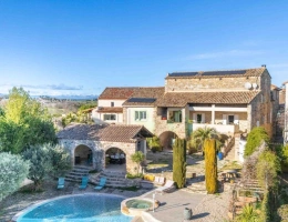 Vignette - Rural - Charming residence with swimming pool and outbuildings