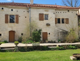 Vignette - Touristique - Domaine de caractère idéal activité d'accueil - Calme absolu, charme et fort potentiel touristique