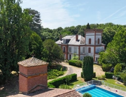 Vignette - Prestigious - Characterful Château with Orangery et Event Potential ? Saint-Nauphary, 10 min from Montauban and 50