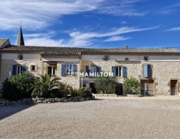 Vignette - Tourist - AN EXCEPTIONAL FARMHOUSE IN THE HEART OF THE VILLAGE, COMBINING CHARM, TRANQUILLITY AND ELEGANCE