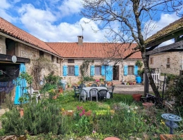 Vignette - Rural - Stone house and outbuildings,  St Antonin Noble Val/Caylus/Castanet triangle.