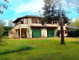 Vignette - Prestige - Maison 249 M2 sur terrain 3 hectares
