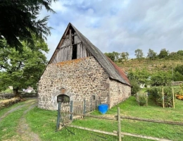 Vignette - Rurale - Grange 370m2 proche VIC / CERE