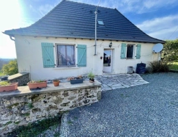 Vignette - Rurale - Charmante maison de village avec ces 2 belles granges