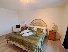 Vignette - Touristique - DOMAINE PRIVÉ DE LUXE - 3 GÎTES AVEC PISCINES PRIVÉES + FORT POTENTIEL