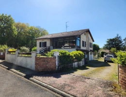 Vignette - Touristique - Vouleme - Maison de 5 chambres avec sous-sol, jardin privé, possibilité d'opportunité d'affaires/gîte