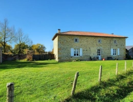 Vignette - Touristique - Bussiere Poitivine - Magnifique propriété avec maison en pierre rénovée et dépendances - gite/business