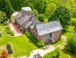 Vignette - Rurale - Maison de campagne sur 4.7 hectares - Nauviale