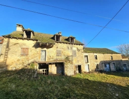 Vignette - Rurale - Corps de ferme à rénover avec son terrain d'environ 1 400m²