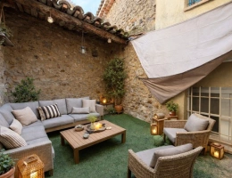 Vignette - Prestigious - Dépendance et une cour privative de 15m2