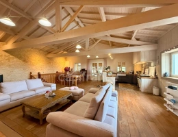 Vignette - Tourist - Property with over 700m2 of living space on 1.24 hectares of land, swimming pool and exceptional vie
