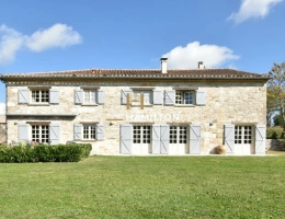 Vignette - Prestige - MAGNIFIQUE DOMAINE DE 33 HA  AVEC LAC, ET VUE DOMINANTE SUR LES ENVIRONS