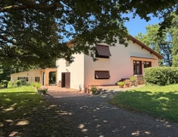 Vignette - Rurale - PLAISANCE DU GERS(32) sur les coteaux, PROPRIETE D ARCHITECTE 1965 sur 2HA, Dépendances, un peu cachée , VUE Pyrénées et bois, sans vis à vis, CALME