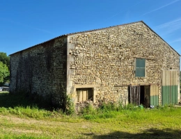 Vignette - Rurale - Grange agricole 170 m² avec terrain – Saint-Coutant-le-Grand 17430