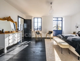 Vignette - Prestige - Propriété à vendre composée d'une demeure de Maitre et une deuxième maison avec piscine et jardin