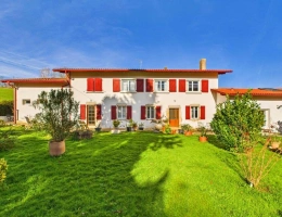 Vignette - Touristique - Demeure d'exception - 4 logements pour réunir votre famille au Pays Basque