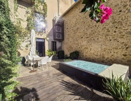 Vignette - Prestige - Reve Design dans des Murs Historiques, 5 Chambres, Cour, Piscine et Garage